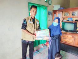 SMP Islam al Ikhlas Cipete Jaksel dan Klinik Zakat Indonesia Salurkan Bantuan Paket Sembako ke Korban Terdampak Semeru