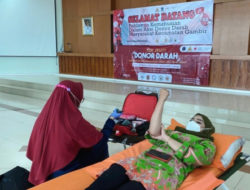 Masyarakat JakartaAntusias mengikuti donor darah PMI