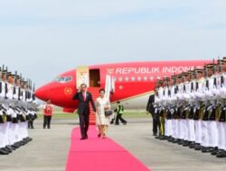 Dari Singapura, Presiden Jokowi dan Ibu Iriana Tiba di Malaysia